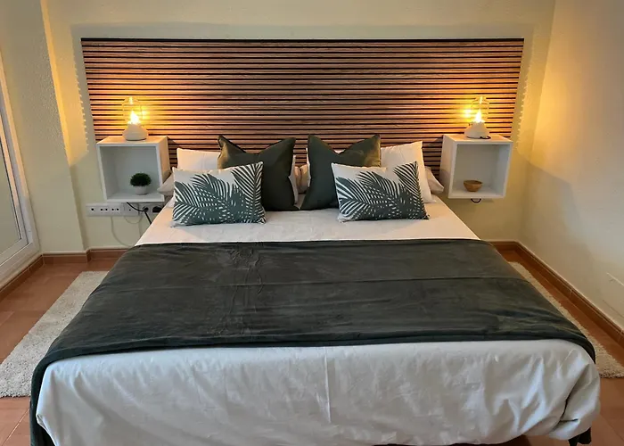 Coastal Feeling, Pools & Views Apt Agata