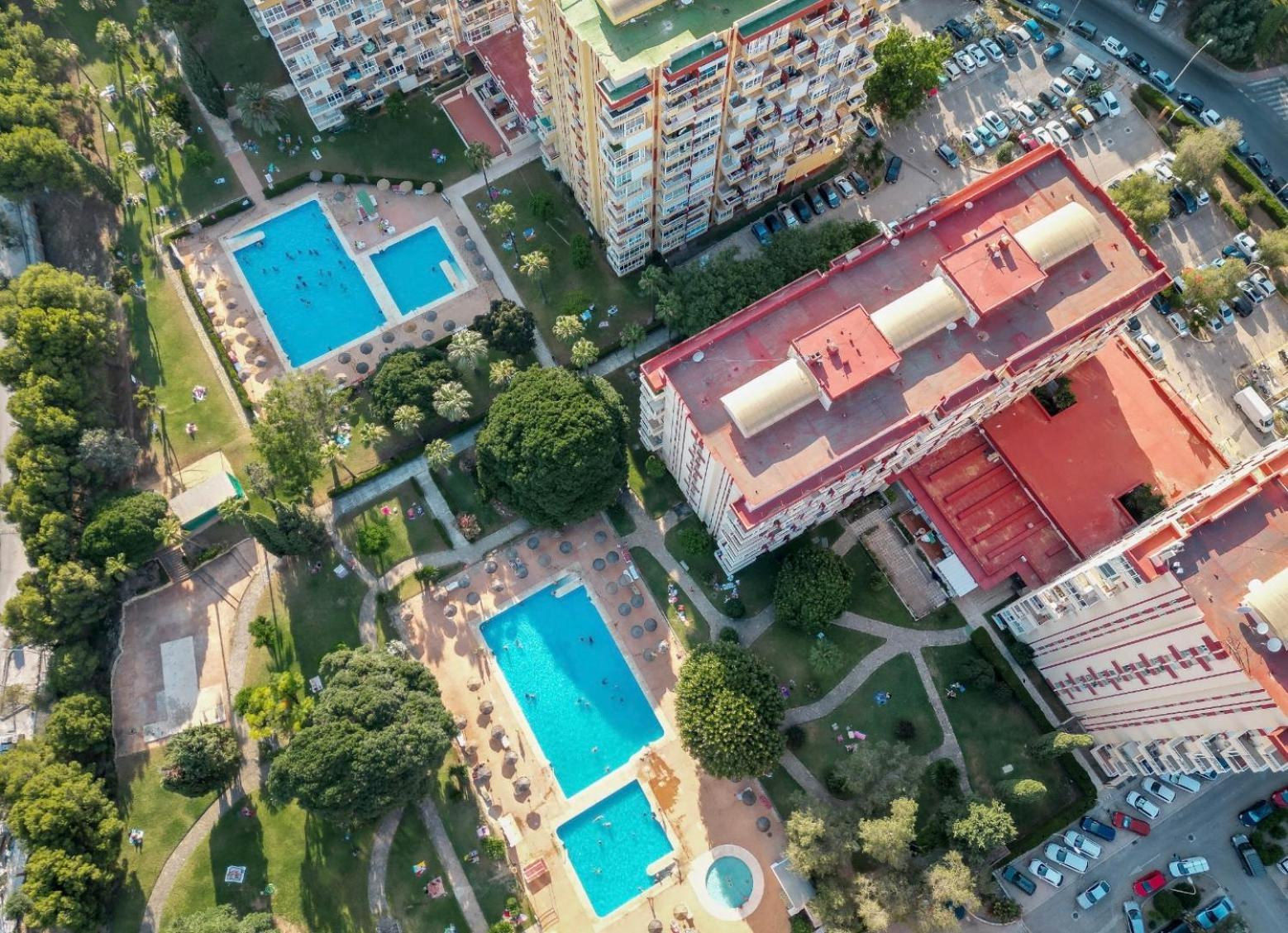 Apartament Coastal Feeling, Pools & Views Agata